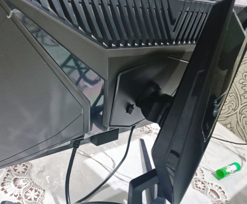 i7-12700/1-TR/DDR5-16gb/4060/25-240hz.IPS/B760/600w/