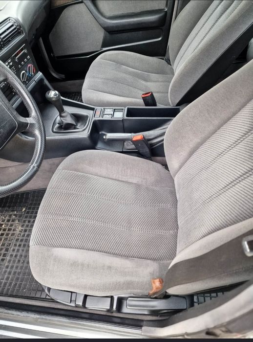 Bmw e34 original totul pe ea