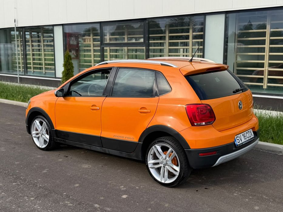VOLKSWAGEN Polo 2012 — imagine 3