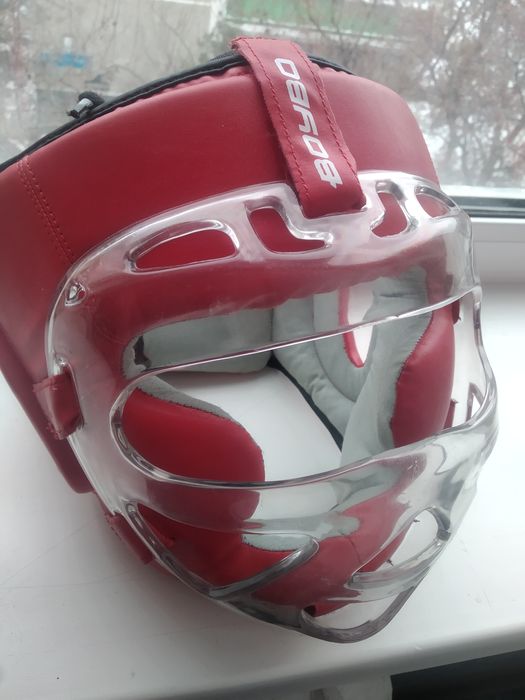 Шлем для единоборств