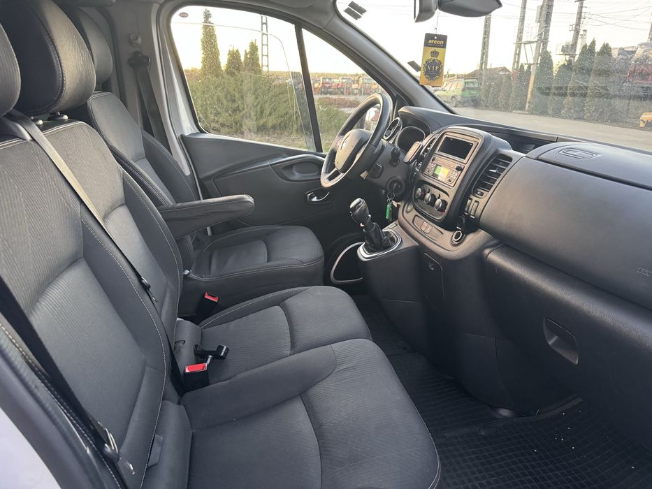 Renault trafic 8+1,2.0d