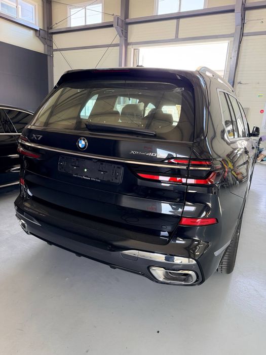 BMW X7 xDrive 50i 2026 год