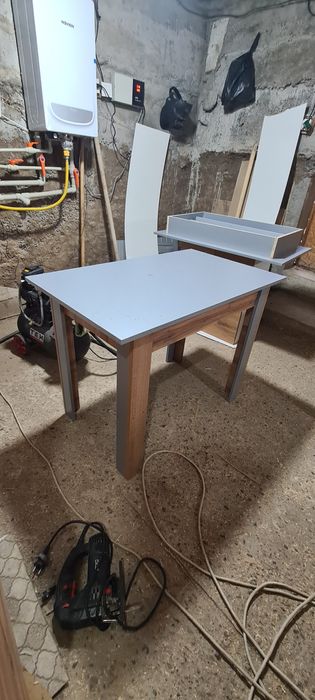 Стол новый есть доставка