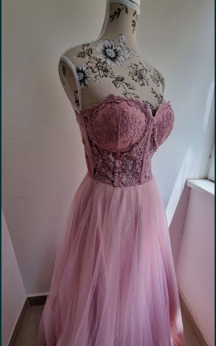 Rochie brodata manual ,rochie de seara