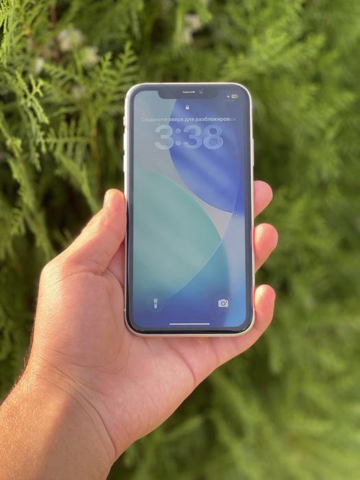 Продам Iphone 11