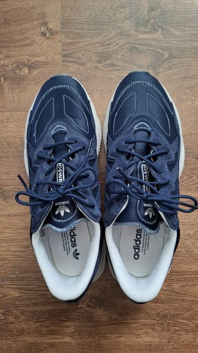Маратонки Adidas OZWEEGO