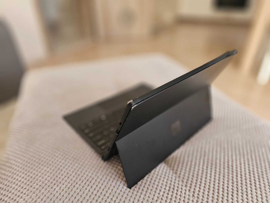 Продава Microsoft Surface pro 7 | i7-1065g7 1.50GHz | 16gb Ram | 512Gb