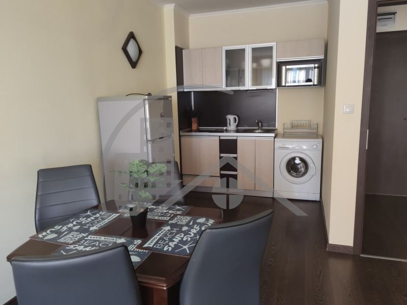 Продава се Двустаен апартамент в к.к. Златни пясъци - 68 кв.м за 1280 €/кв.м - Снимка #1