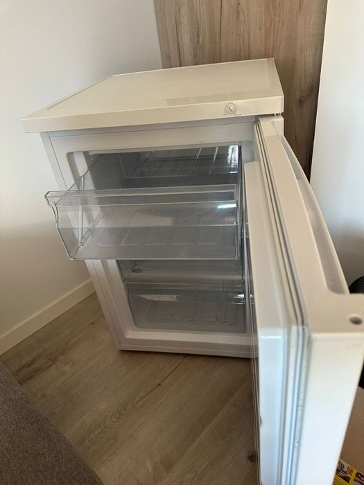 Lada frigorifica Bosch, 3 sertare, impecbila, recent adusa/Germania