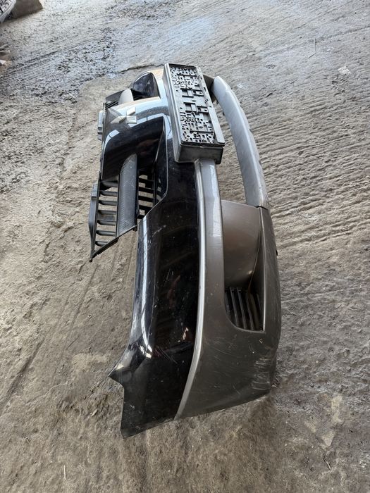 Mitsubishi Outlander 1 Митсубиси Аутлендет предна броня