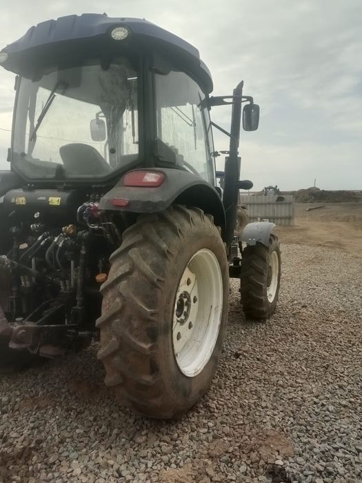 Трактор Ловол 904