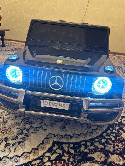 Bolalar uchun Mercedes-Benz Moshinasi holati yaxshi ko'p xaydalmagan