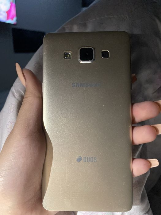 Galaxy a5, б/у золотой