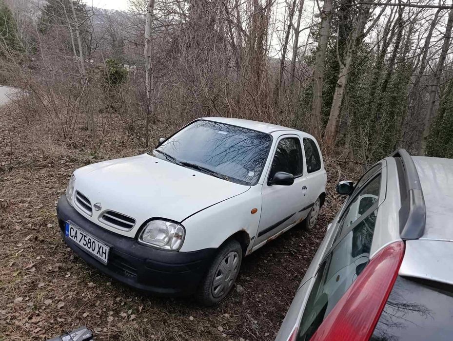 Нисан Микра на части