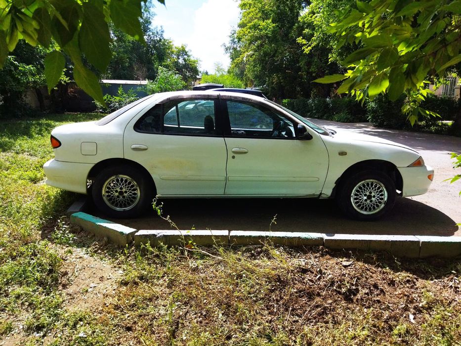 Продам машину Toyota Cavalier