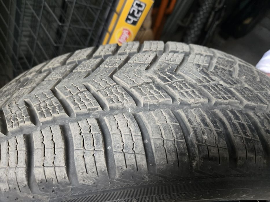 195 60 18 нови гуми на 1000км