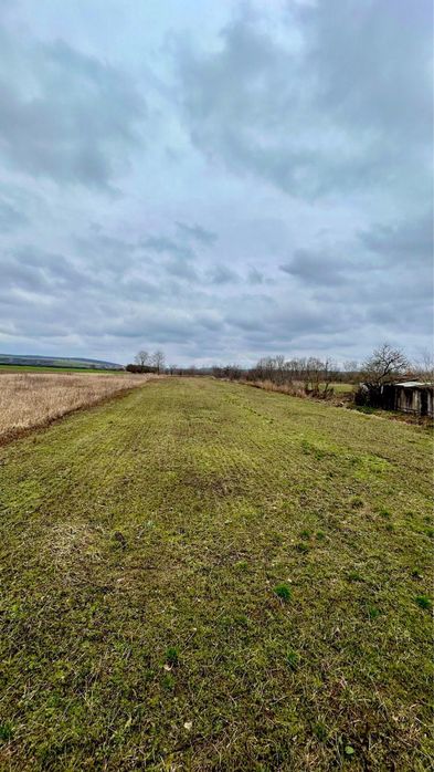 De vanzare teren intravilan Husasau de Tinca 2272 mp.