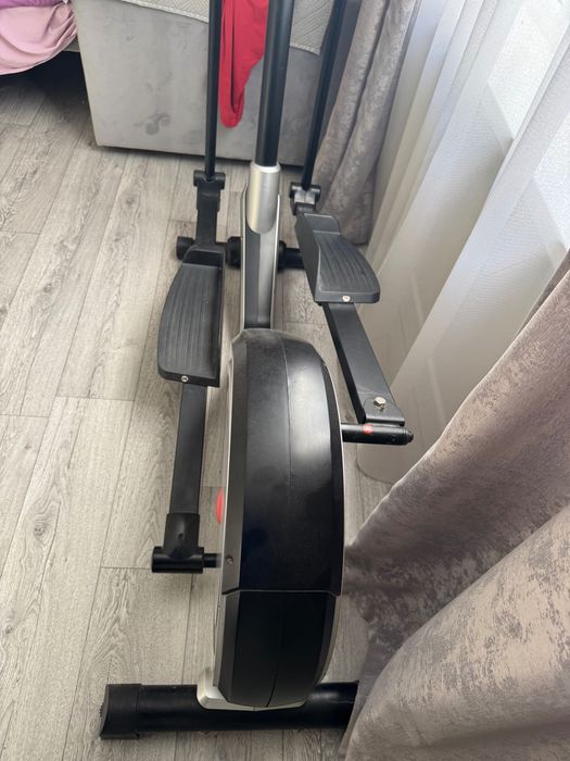 Продам эллиптический тренажер