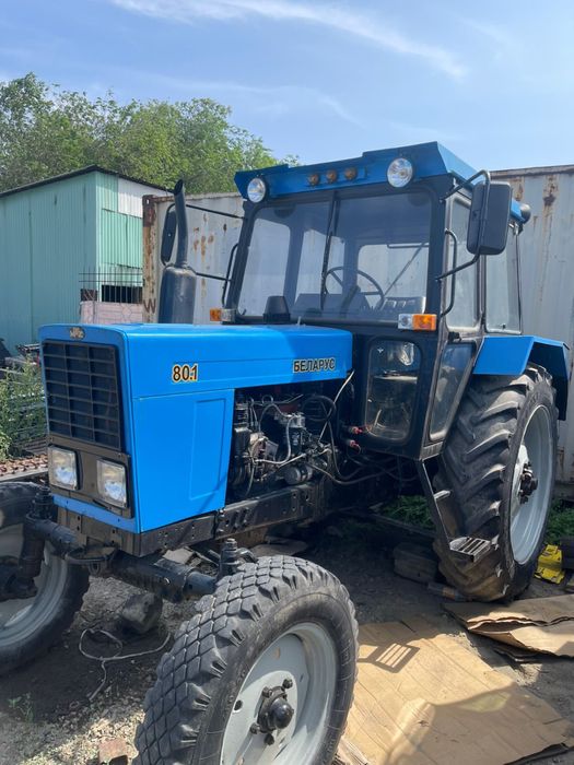 Трактор мтз продам