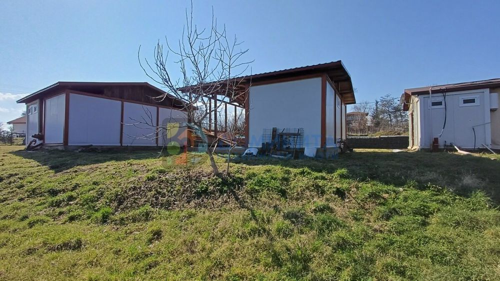 Атрактивен имот в с. Писменово общ. Приморско