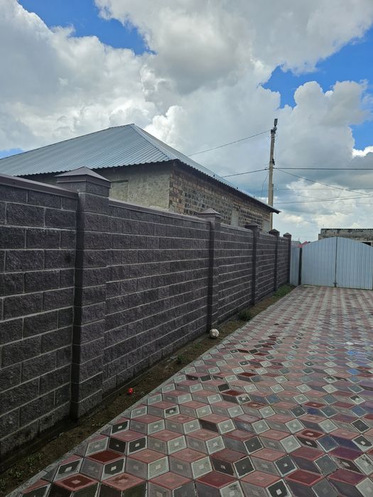 Колпак на заборную колонну