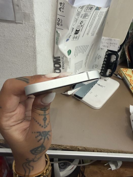 Iphone 17e white 256gb