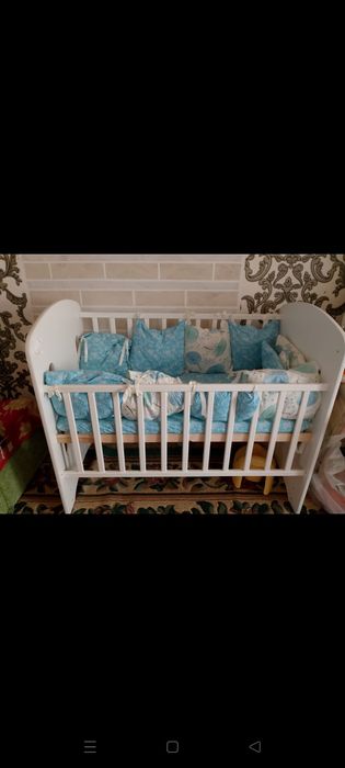 Продам детскую кроватку