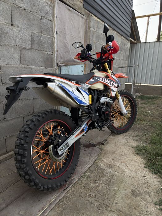 Эндуро обмен на iPhone 16 pro max/17 pro