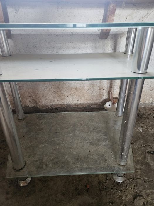 Продаем Тумба стеклянная