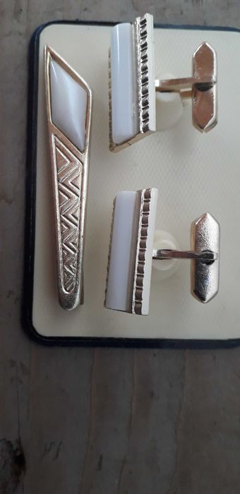 Butoni de camasa si ac de cravata 3 perechi