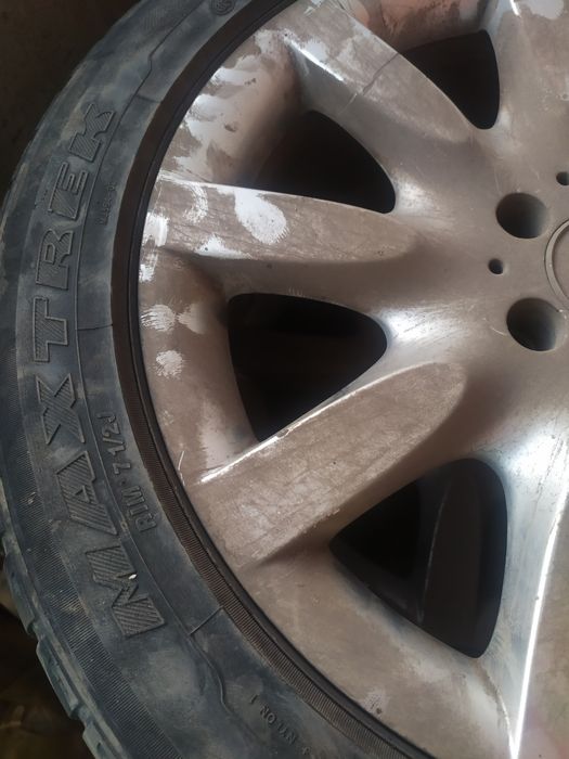 Продам диски на 18 Мерседес