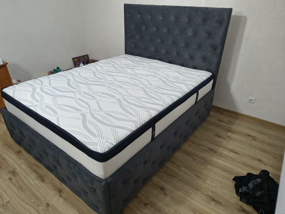 Tapiter mobila interior