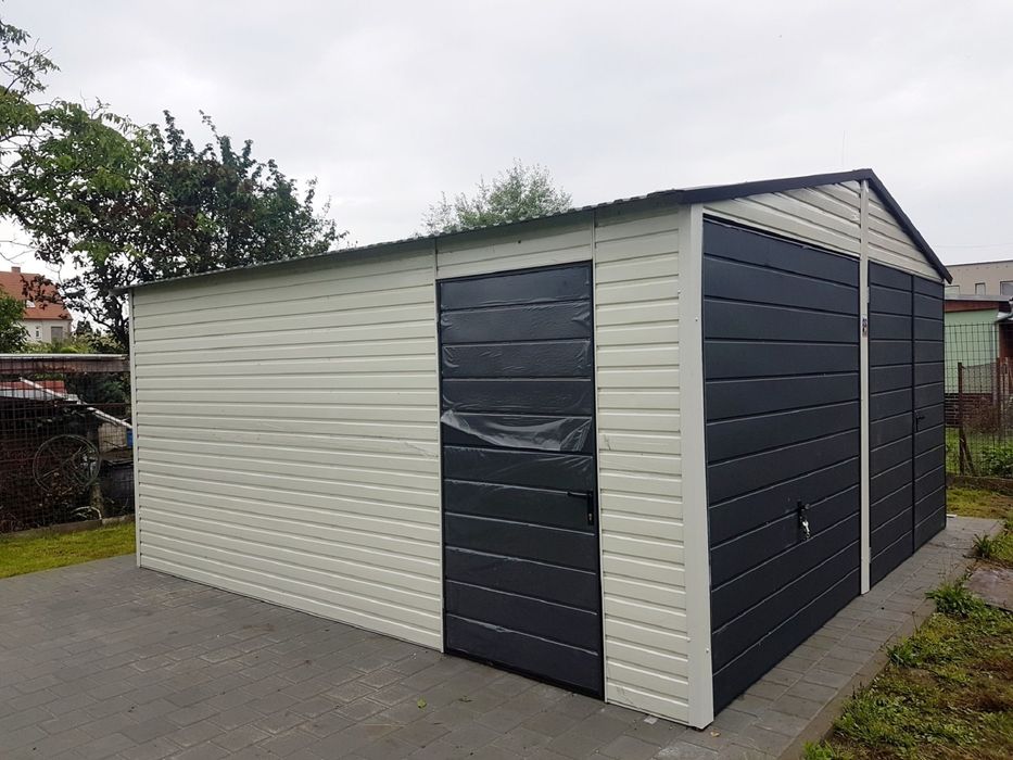 Vand garaj modular pe structura metalica