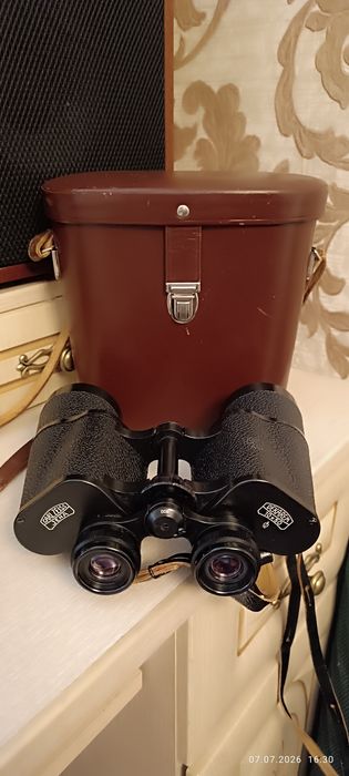 Бинокль CARL ZEISS 10x50