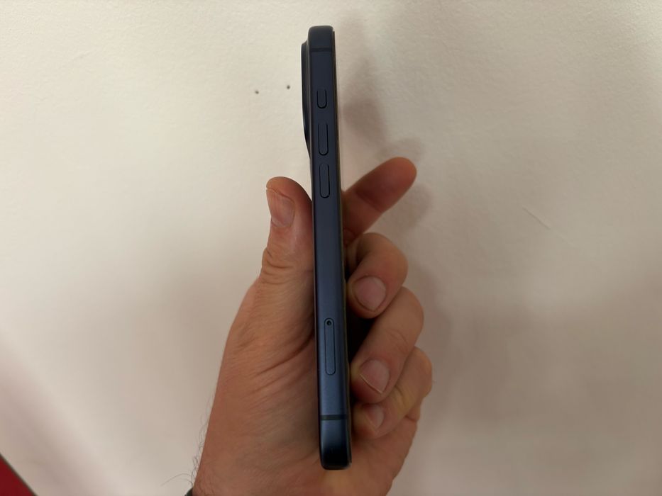 Iphone 17 Pro, Blue, pentru piese