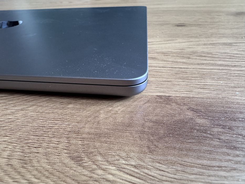 MacBook Air M2 8/256 Гаранция