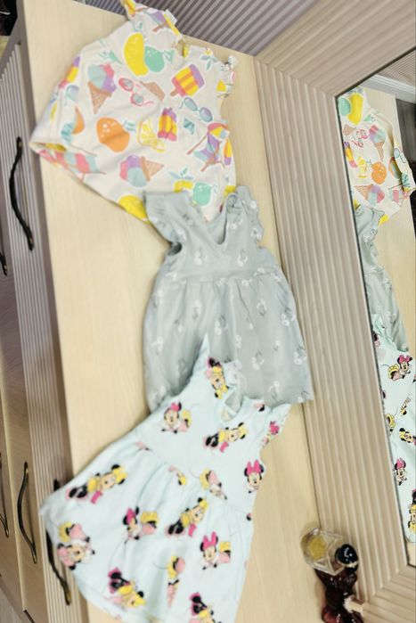 3 rochite bebelusi 4-6 luni H&M