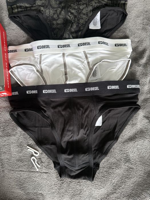 Diesel set 3 boxeri alb-negru-negru cu model marimea M noi originali