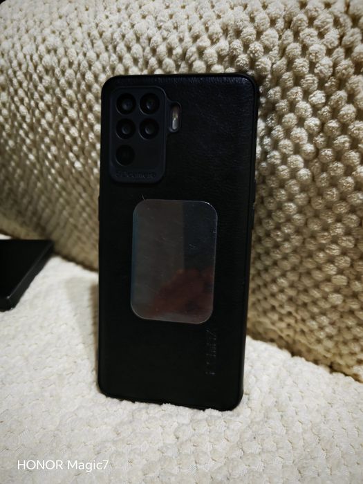 Продам смартфон телефон Рено 5 лайт