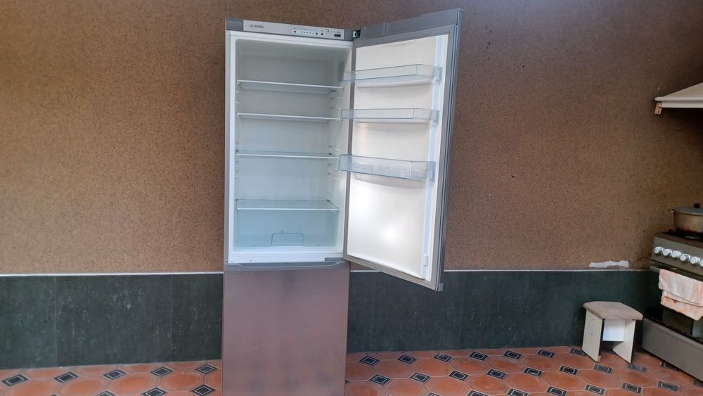 Холодильник BOSCH