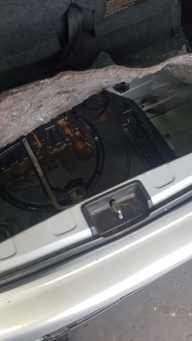 Тойота ярис 1.0 бензин на части