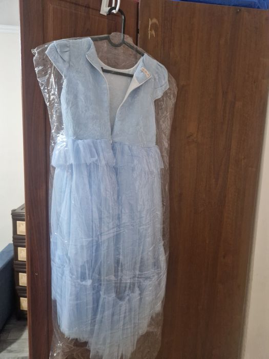 Две платье для девочки  за 5000