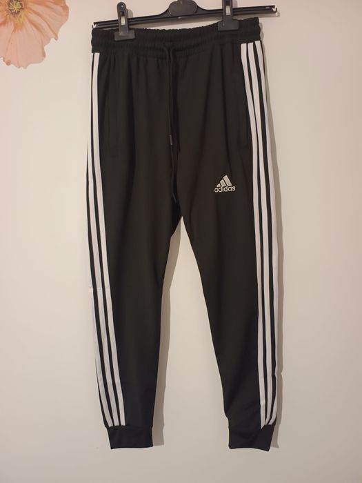 Trening barbati nou din silon