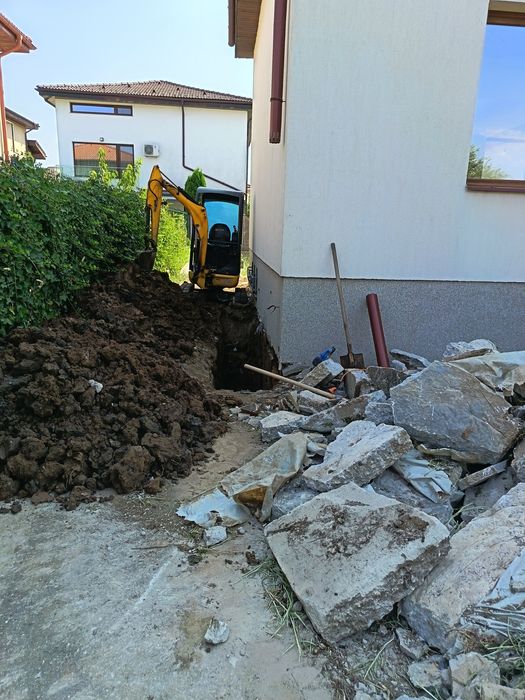 închiriez mini excavator Petru spații înguste