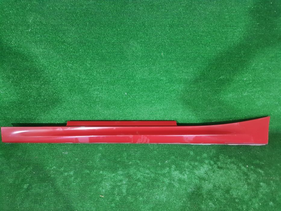 Prag BMW seria 2 F21/F22/23 M-Sport(partea soferului)