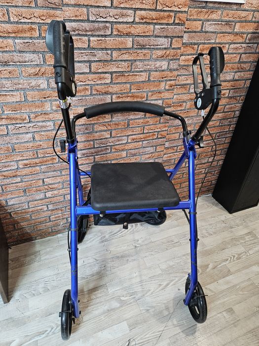 Проходилка ролатор