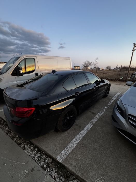 BMW 5 Series 2015 — imagine 32