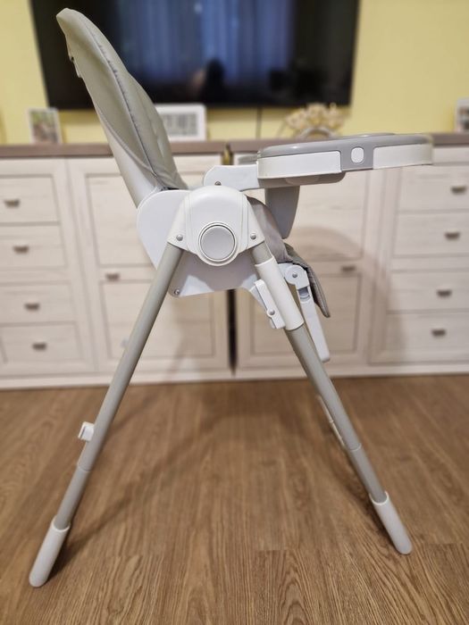 Vand scaun de masa MoMi