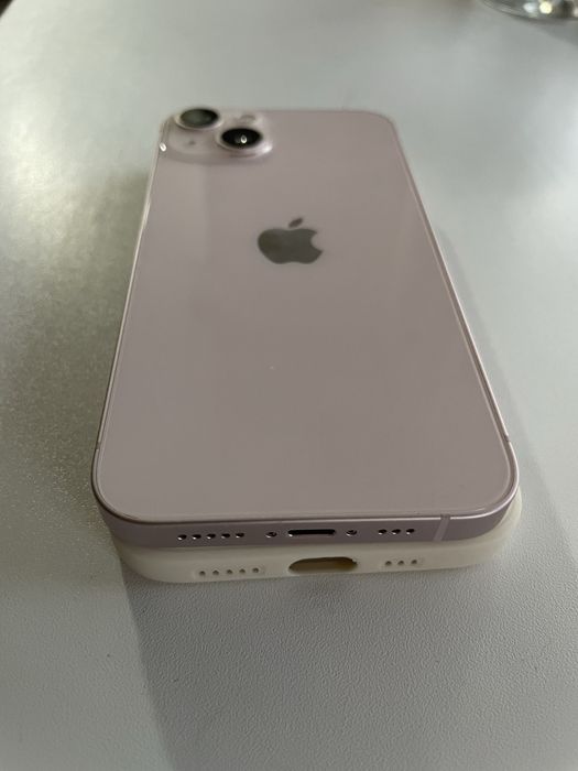 Apple iPhone 13 256Gb Розовый (pink)