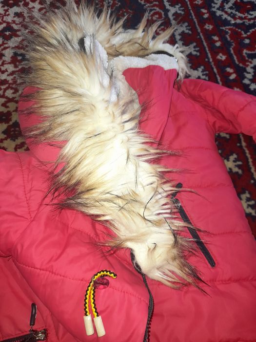 Продам куртку 6-7 лет